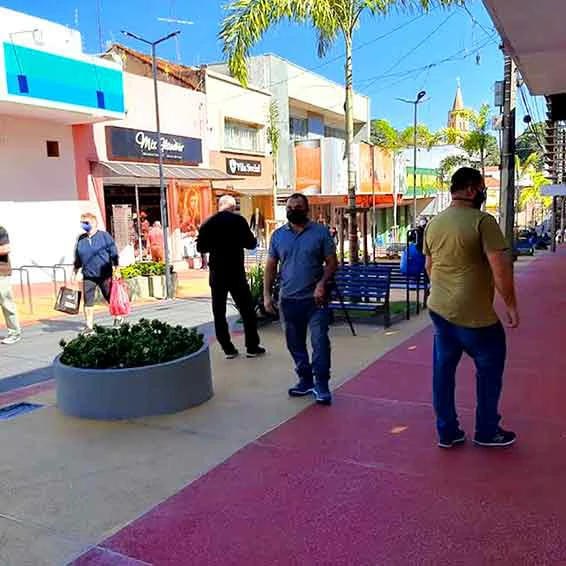 ACISC e SINCOMERCIO pedem horário do comércio até às 22h