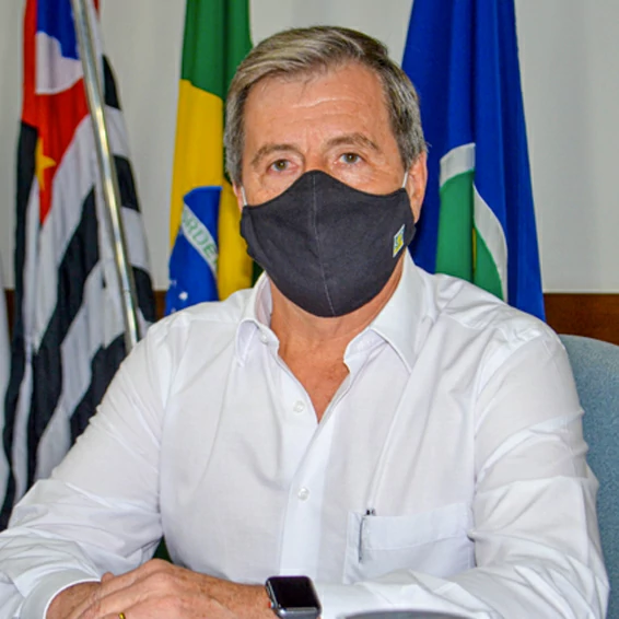 Zelão Domingues é reeleito presidente da ACISC