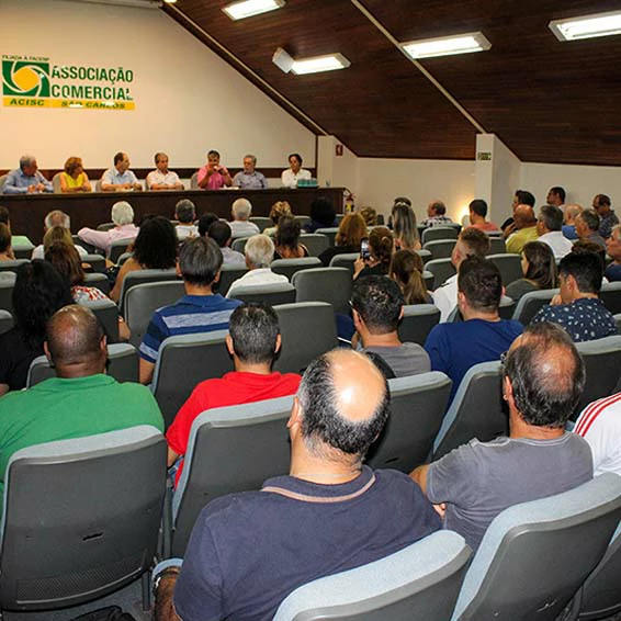 Comerciantes cobram celeridade em obras emergenciais