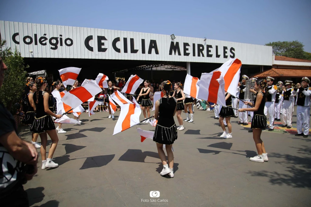 Mundo Encantado de Natal da ACISC tem apresentação da Banda Marcial do Colégio Cecília Meireles 