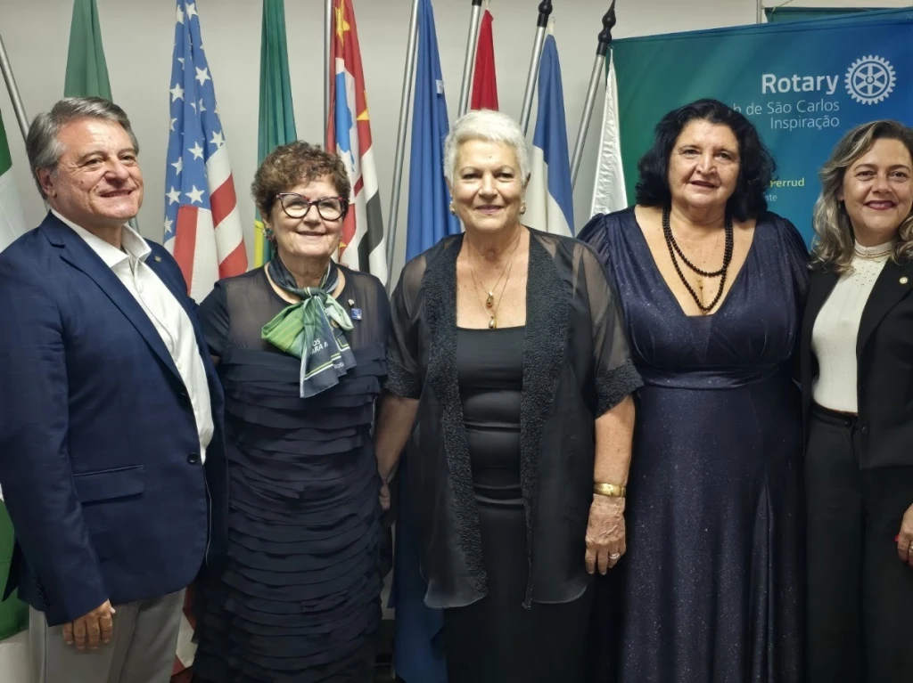 Ivone Zanquim recebe homenagem do Rotary Club de São Carlos em reconhecimento à liderança feminina